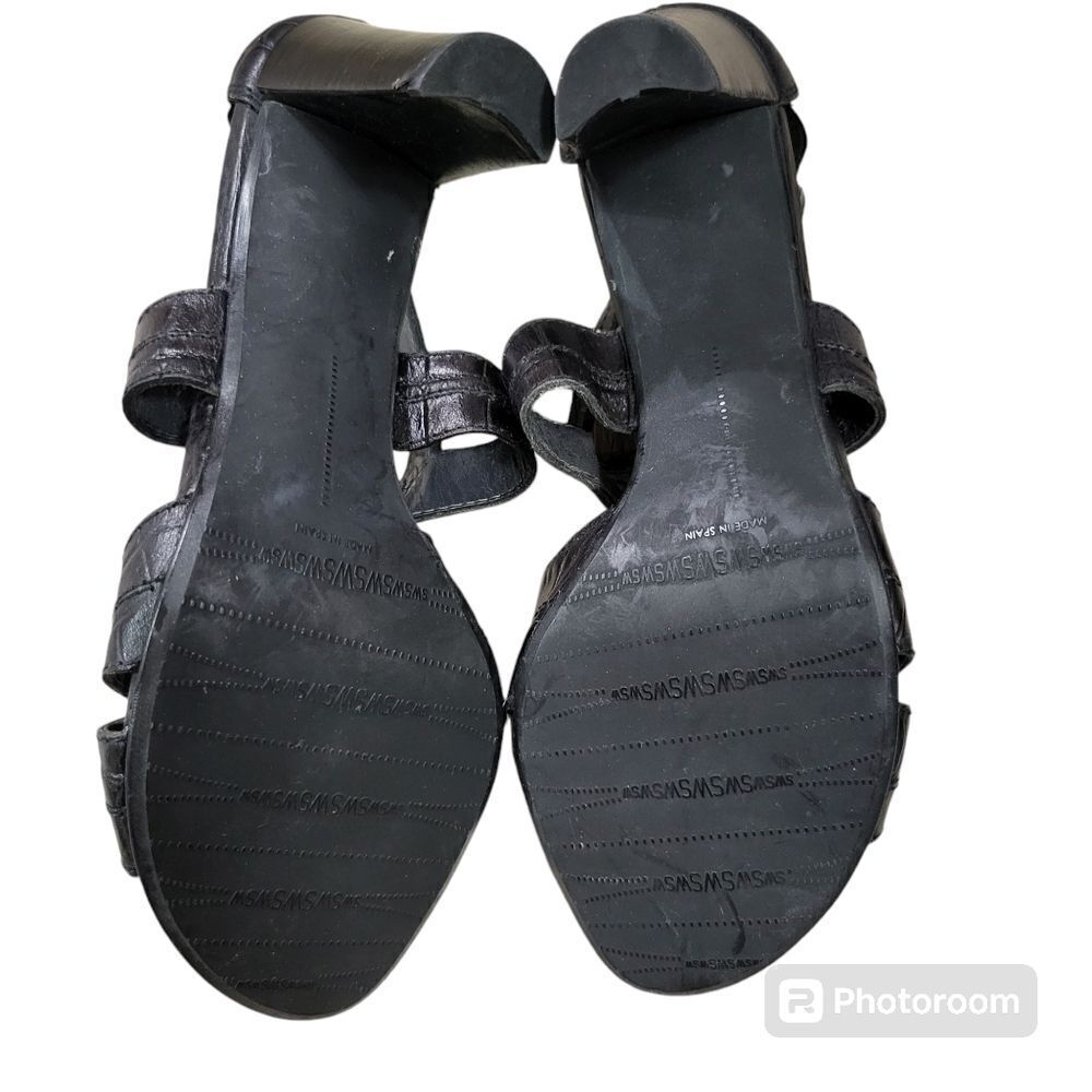 Stuart Weitzman Black Snake Print Studded Leather… - image 2